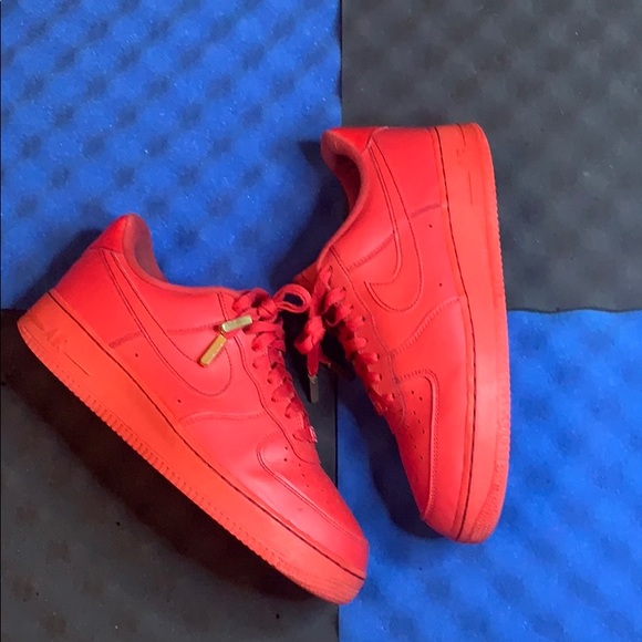 All red af1 - Picture 2 of 3